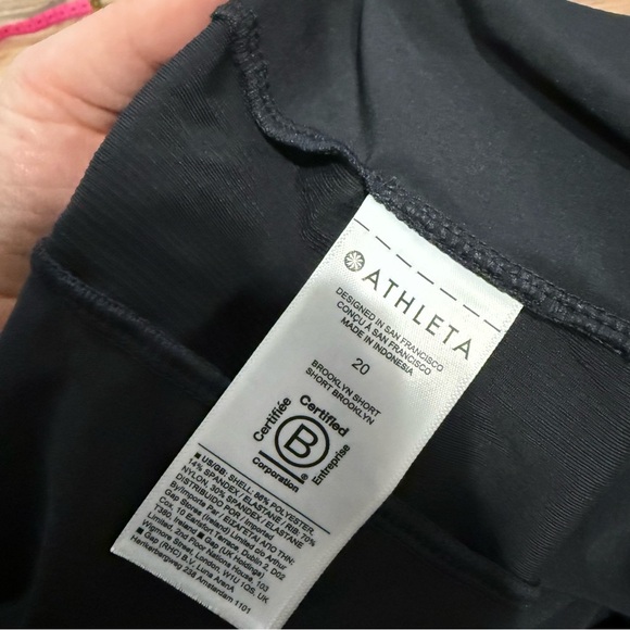 Athleta Brooklyn Short - Picture 7 of 8